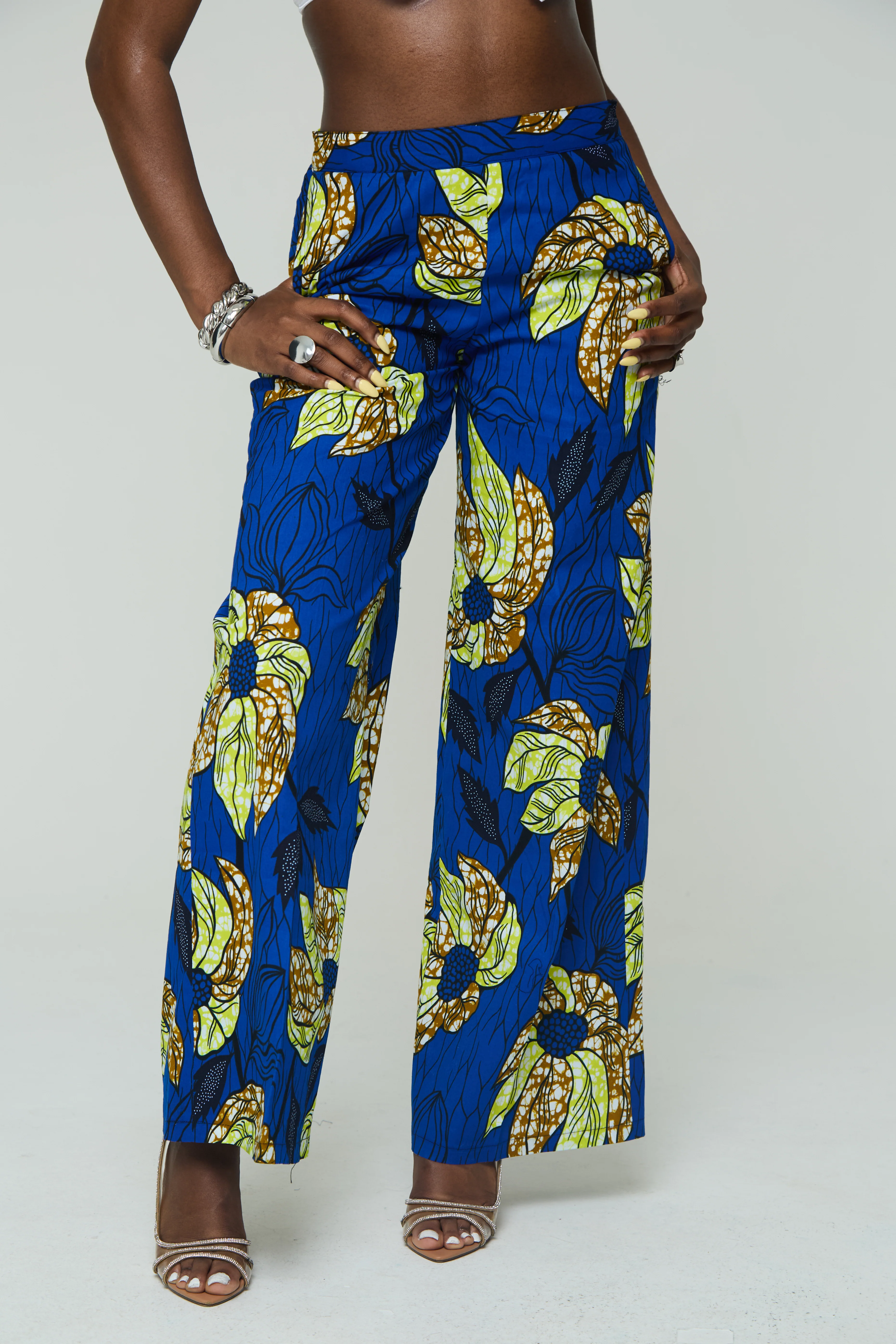 Mbella Set - Image 19