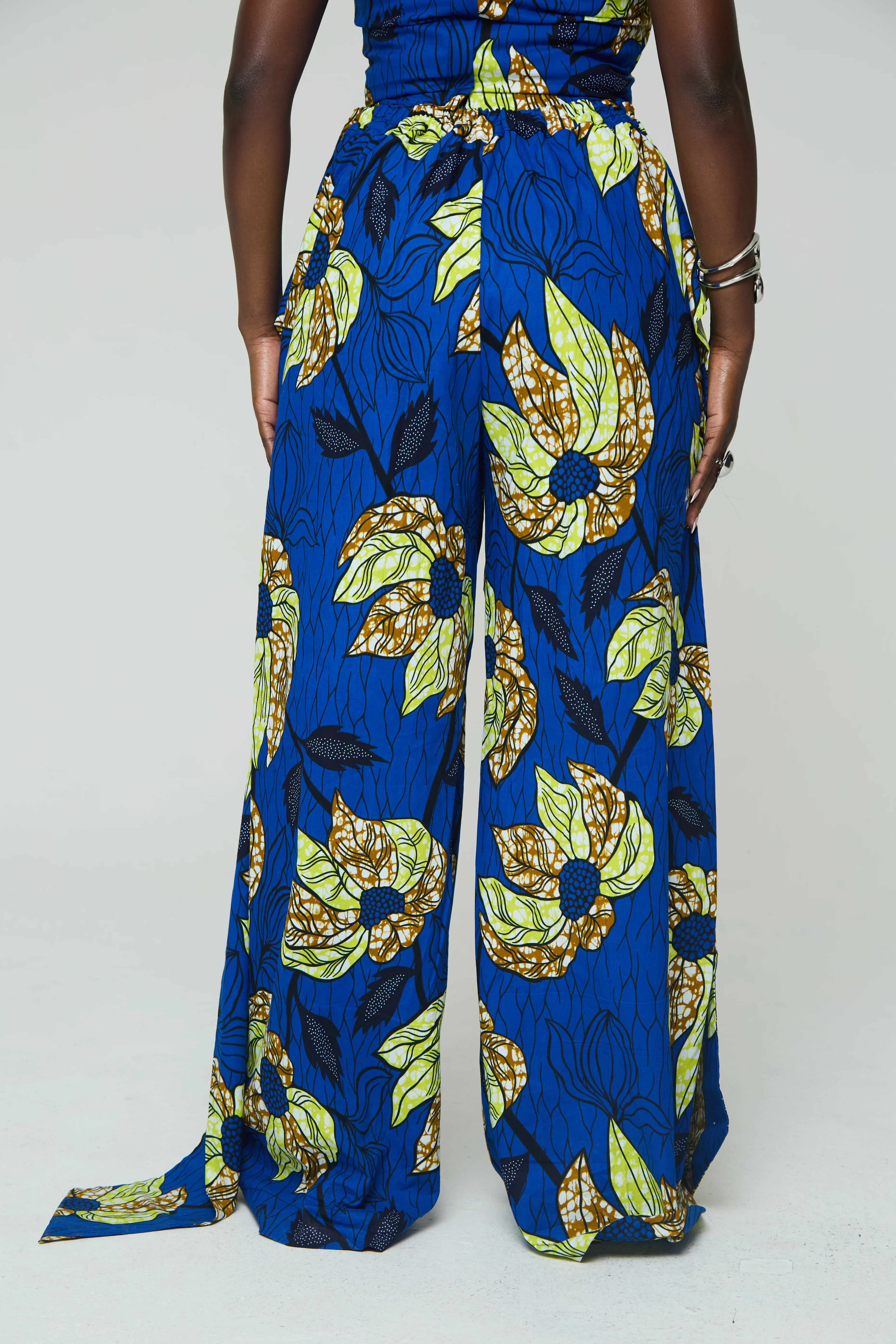 Mbella Set - Image 7