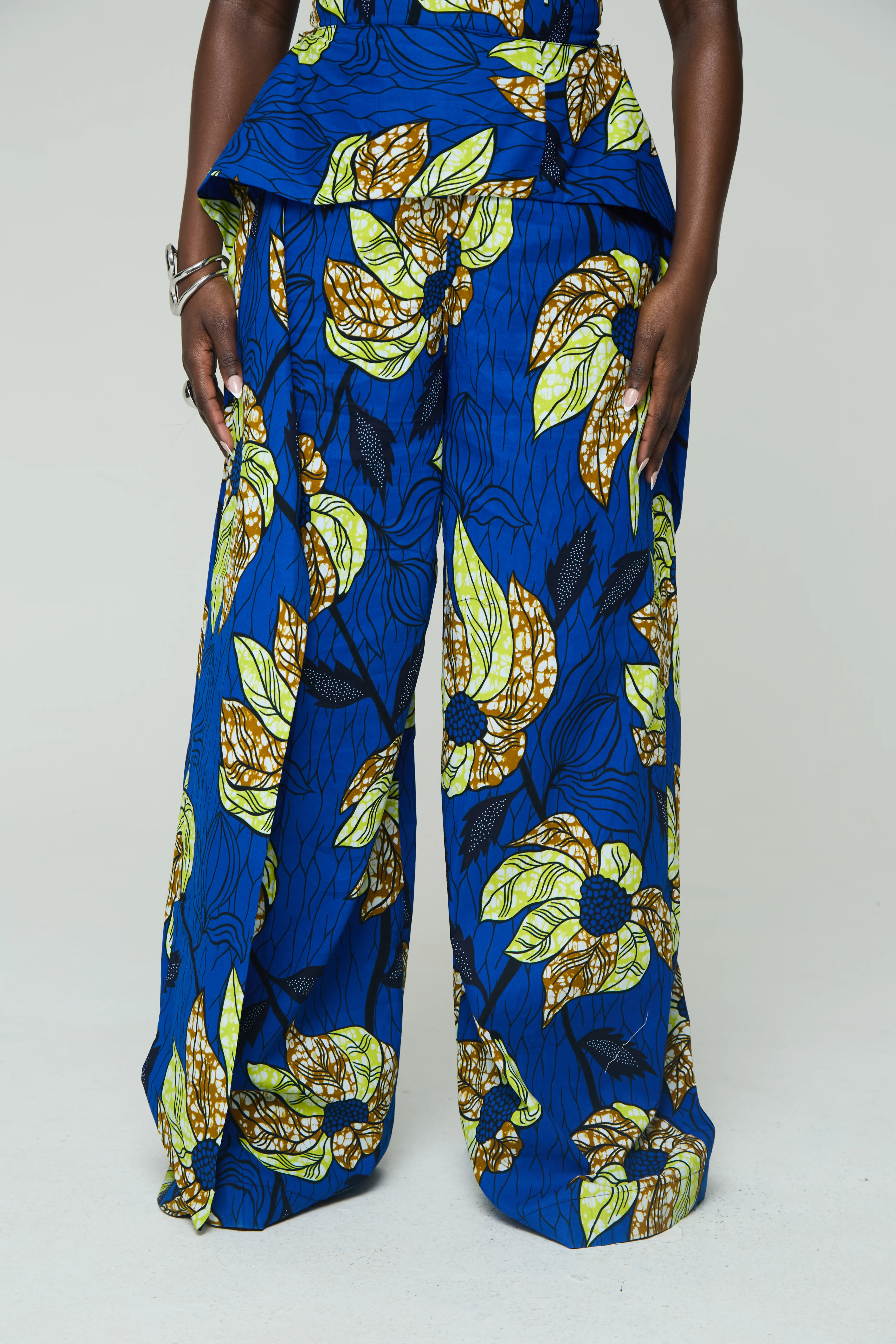 Mbella Set - Image 9